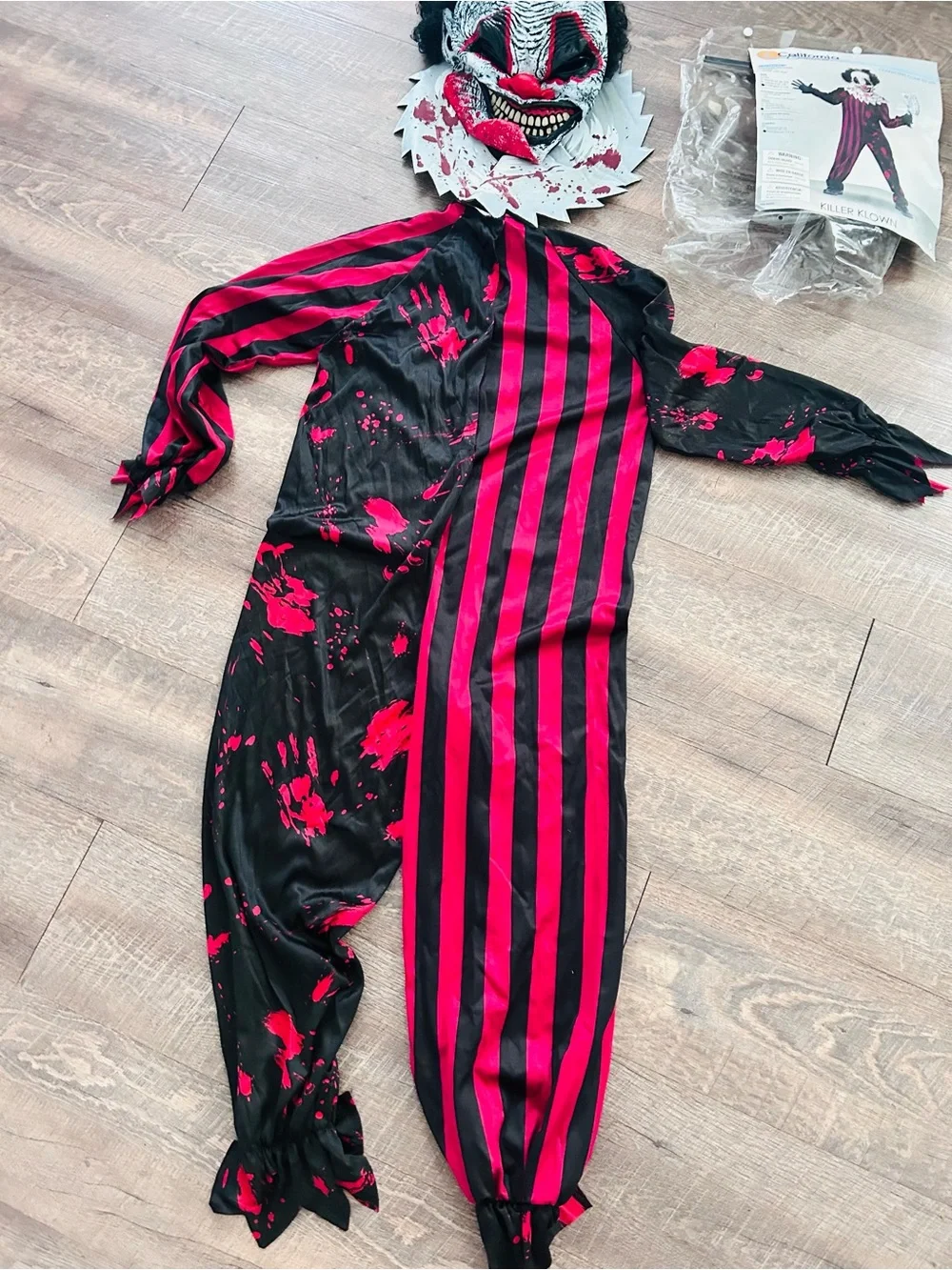 California Costumes red and Black Killer Klown Costume